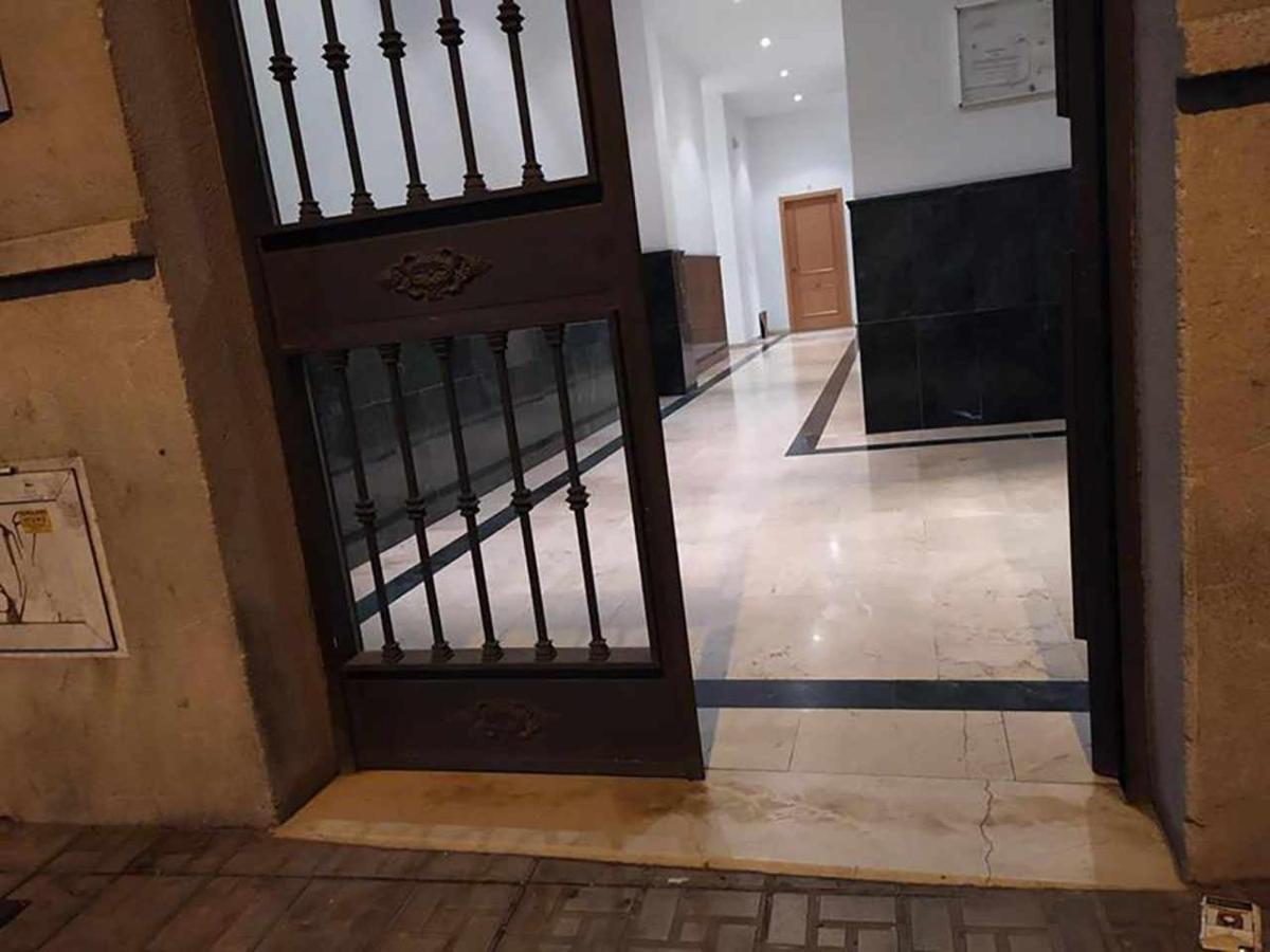 Apartament Charming Walk To Sights Màlaga